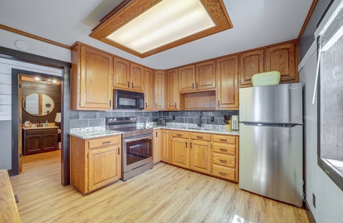 Grove House | Private Boat Slip & Dock: Lakefront Grove Retreat!