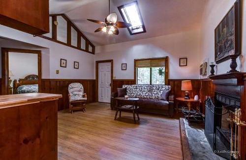 Canadensis House | Private Cabin Rental with Wood-Burning Fireplace in Canadensis, Pennsylvania