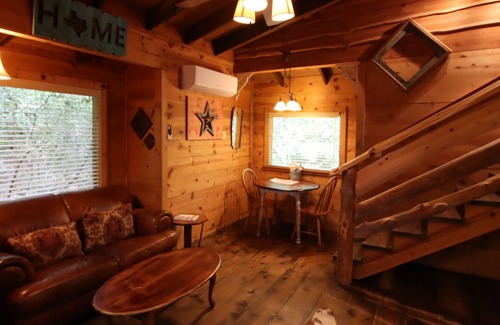 Brenham Cabin | Private & Charming Cottage Nestled in the Forest at Scenic Hill Retreat