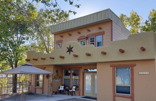 Cortez House | Private & Cheerful 3 Bedroom Home Near Mesa Verde
