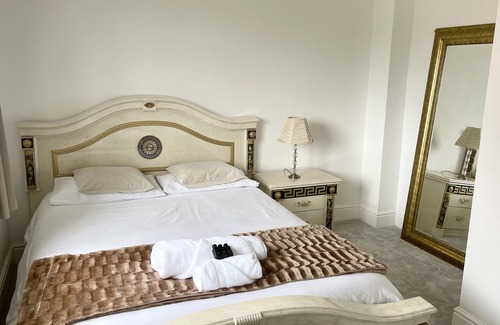 Tamworth House | private cosy bedroom in wonderful Tamworth