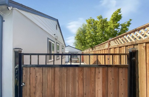 Santa Clara Cottage | Private Cottage close to Santa Clara university