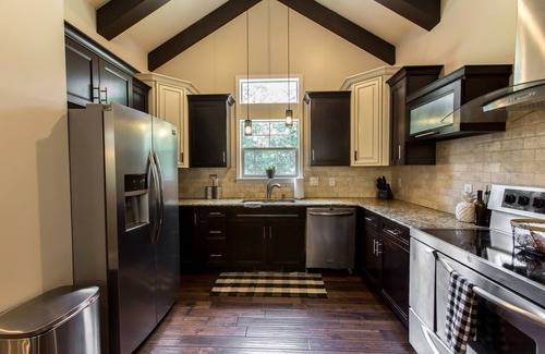 Borden House | Private Country Getaway 20 minutes from downtown Louisville, KY