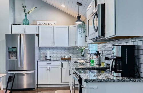 Rutherfordton House | Private Countryside Home near Lake Lure:Play Set-FirePit-Grill-Large yard!