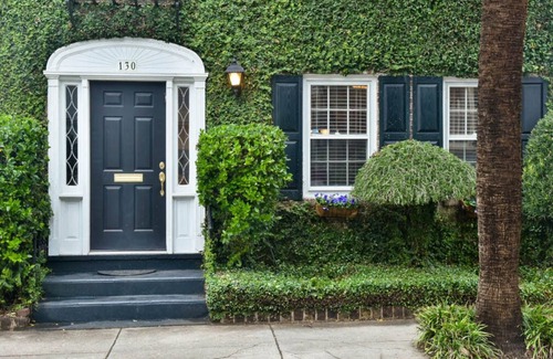 South of Broad House | Private Courtyard + Steps from King St +Parking Included
