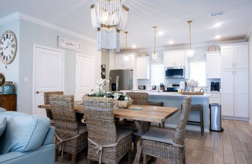 Ono Island Villa | Private Cozy Beachside Oasis w/Resort Amenities & Golf | Pool, Hot Tub-Perfect for Families