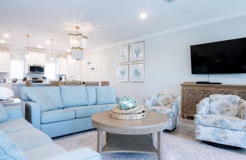 Ono Island Villa | Private Cozy Beachside Oasis w/Resort Amenities & Golf | Pool, Hot Tub-Perfect for Families