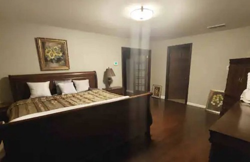 Norristown House | Private cozy home in tranquil location Norristown PA