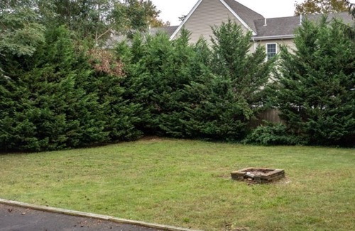 Marion House | Private & Cozy house sleeps 5 with WiFi and AC in beautiful Marion!