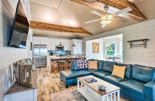 Darien Cottage | Private Dock + Fire Pit: Riverfront Darien Cottage