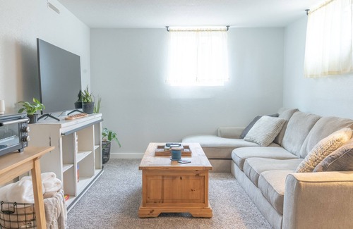 East Colorado Springs House | Private, Dog-friendly Suite w/Hot Tub near Downtown COS