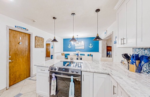 Port Orange House | Private dog-friendly acreage with enclosed pool, board games, & great location