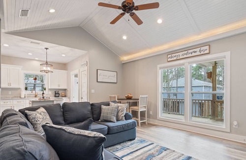 Dauphin Island Cottage | Private ~ East End ~ Hummingbird House