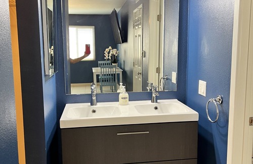 Del Cerro Apartment | Private entrance unit near SDSU near Trolly