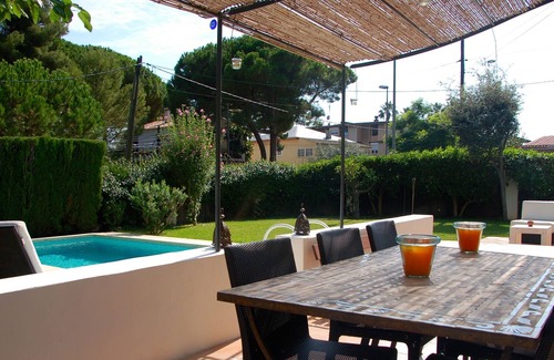 Castelldefels House | Private pool and garden, just steps from the beach, between Barcelona and Sitges