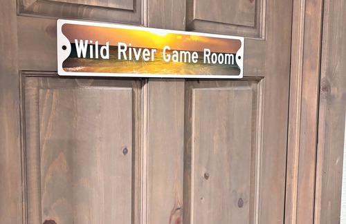 Newaygo Cabin | Private escape: log cabin with hot tub on 4 private acres