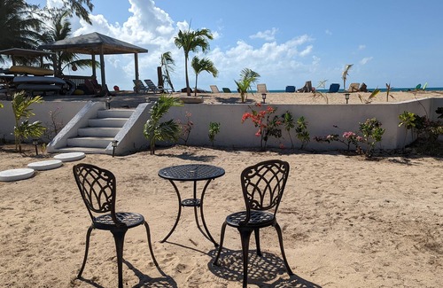 Tarpum Bay House | Private family beach bungalow - on a beautiful swimming beach