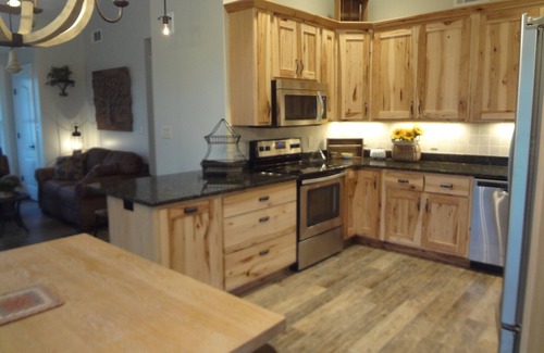 State College House | PRIVATE, FULLY FURNISHED, VERY CLEAN AND SANITIZED, SHORT TERM RENTAL.