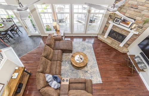 Lexington House | Private Gated 3 Acre Estate with Fishing Pond
