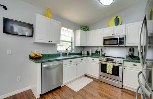 Homosassa House | Private Heated Pool: Sunny Homosassa Stay!