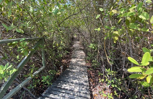 Bahia de la Academia House | Private home and beach access in Galapagos
