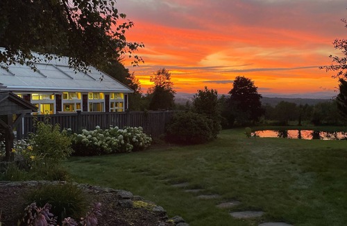 Gilford House | Private Home with Large Indoor pool- Perfect for Summer Fun, Fall Foliage & Ski