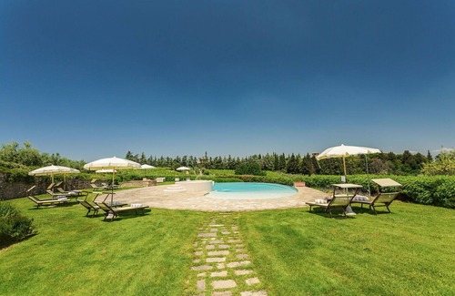 San Pietro in Bossolo Villa | Private Villa with A/C, sauna, hot tub, WIFI, private pool, TV, patio, close to Greve In Chianti