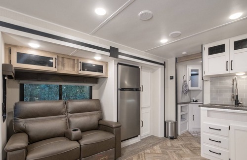 Reddick House | Private Lake Retreat