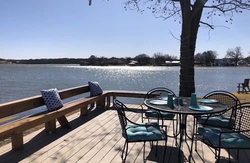 Granbury House | Private lake retreat with great decks, kayaks, bbq and fire pit.
