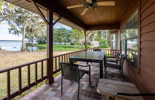 Lake Panasoffkee House | Private Lake View House Rental close to wonderful Big Bass Grill restaurant