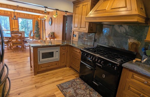 Tahoma Cabin | Private Lake-view Cabin with Space for Everyone, recently remodeled with 2 decks