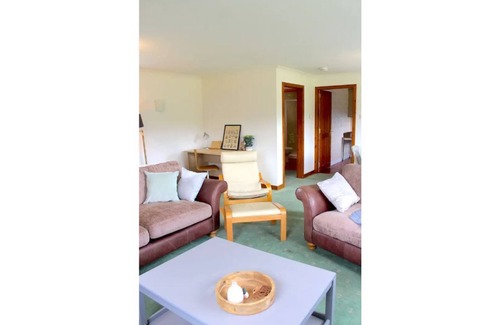Strathtummel Cottage | Private Loch Access, quiet and comfortable farm cottage.