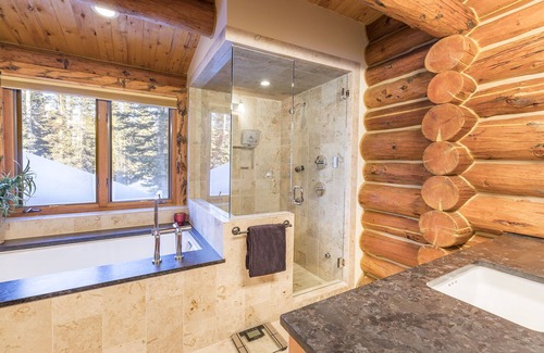 Telluride Cabin | Private log home surrounded by aspen