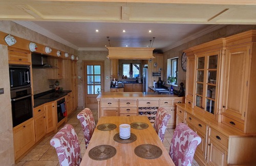 Gillingham House | Private Luxe House & Hot tub in a Country Estate.