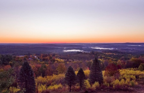 Lyndeborough Villa | Private & Luxurious