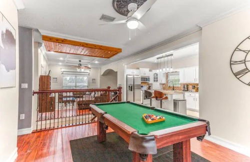 Apopka House | Private Oasis near Springs w/King Bd + Pool Table