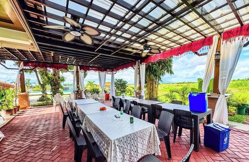 San Fernando Villa | PRIVATE OASIS RESORT: 5BR,3TB, Pool, Videoke,Wifi, Bbq,Venue Hall, Near NagaCity