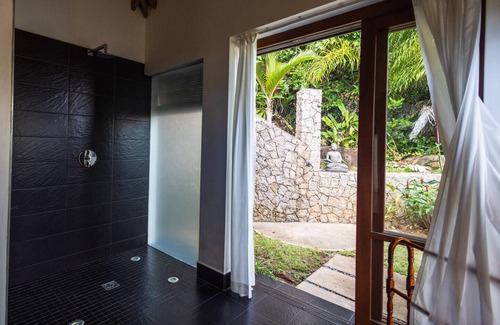 Port Glaud Villa | Private Ocean View Villa 7.