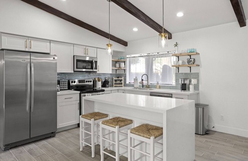 Paradise Valley Village Resort | Private Paradise in Shea Heights, Phoenix