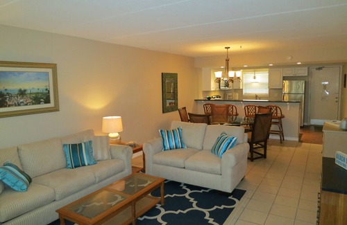 Fernandina Beach Condo | Private PIER Ground Floor Oceanfront Condo with King Bed, Tennis Courts & Pool!