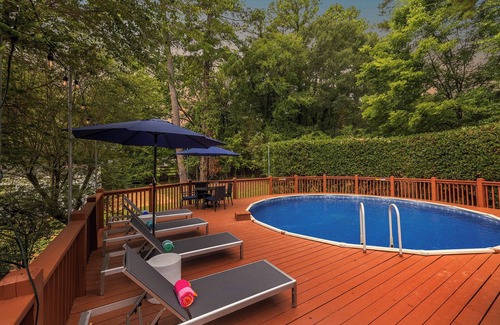 Pineville House | Private Pool-5miles to Carowinds-Newly Renovated-Quiet Neighborhood-Huge Deck