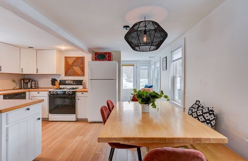 North Conway House | Private POOL within walking distance of NoCo Village!