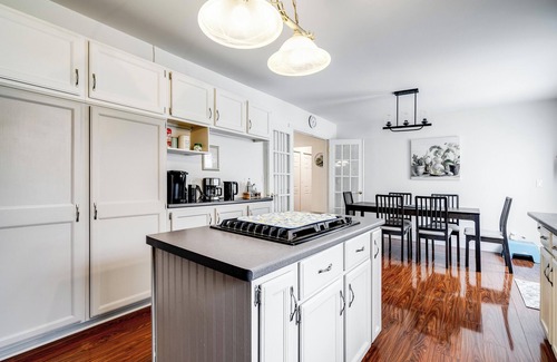 Kingsville House | Private Poolside Escape near Point Pelee