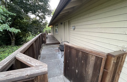 Bull Mountain Apartment | Private, quiet suite, separate entrance.