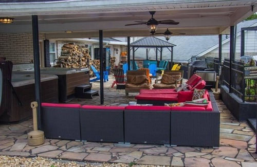Madison House | PRIVATE RESORT-9 mi to downtown Nashville Up to 20% off Ask