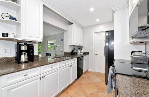 Sarasota Springs House | Private Retreat! 3D Tour! New Hot Tub & Salt Water Pool!