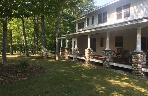 Manchester House | Private Retreat on Battenkill Near Manchester Village