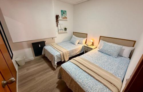 Reyes Huertas Apartment | Private Room & Bath near Old Town