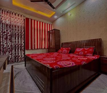 Vaishali Nagar House | Private Room For Couple