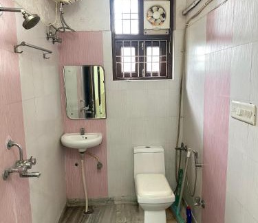 Vaishali Nagar House | Private Room For Couple